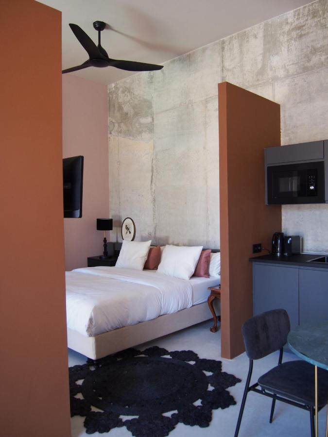 SUITES 9 MALAGA, three unique suites with private plunge pool Extérieur photo