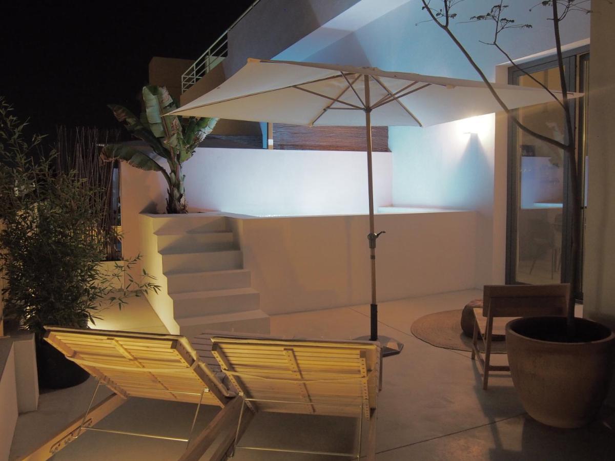 SUITES 9 MALAGA, three unique suites with private plunge pool Extérieur photo
