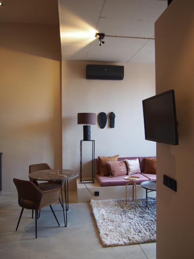 SUITES 9 MALAGA, three unique suites with private plunge pool Extérieur photo